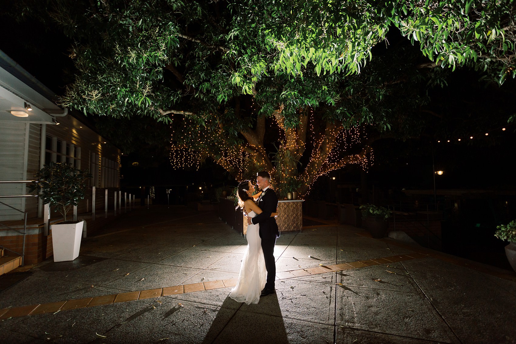 Brisbane Wedding Photography Hillstone St Lucia by Mario Colli
